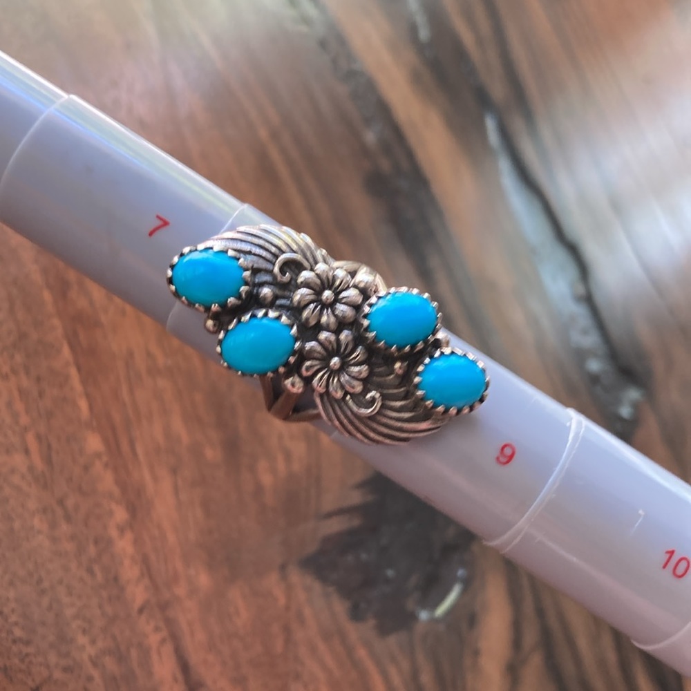 Heavy Turquoise Ring - Picture 3 of 10